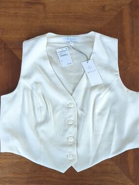Wayf Cream V-Neck Button Front Women's Vest